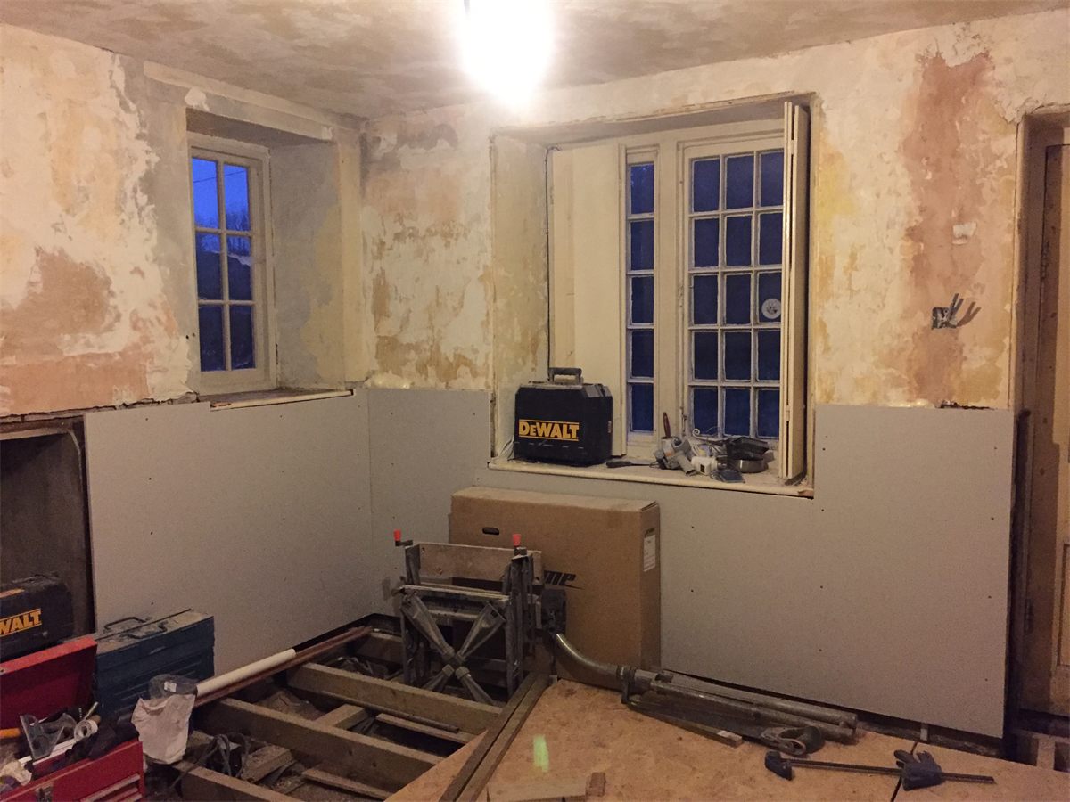 D_Window_Boarded