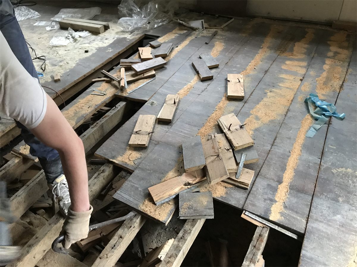 Hall_Floor_JCrowbar